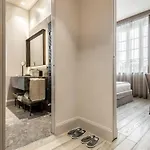 Hotel Grey