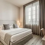 Grey Hotel 4*