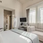 Hotel Grey 4*