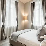Grey Hotel 4*
