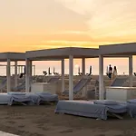 Grey Hotel