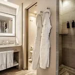 Grey Hotel 4*