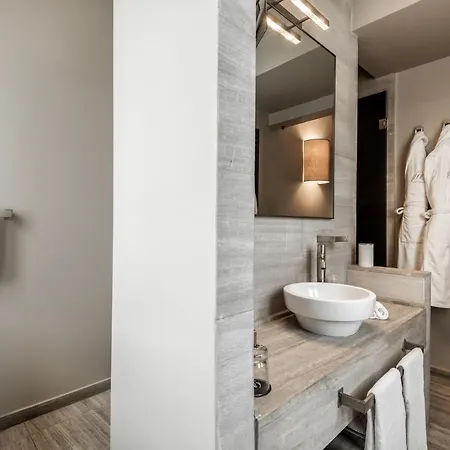 Hotel Grey